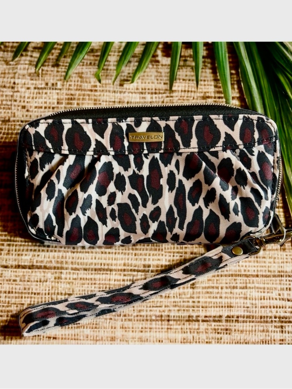 Travelon RFID Wristlet Wallet- Leopard Print